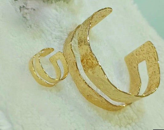 Textured Hollow Bracelet and Ring for Girls